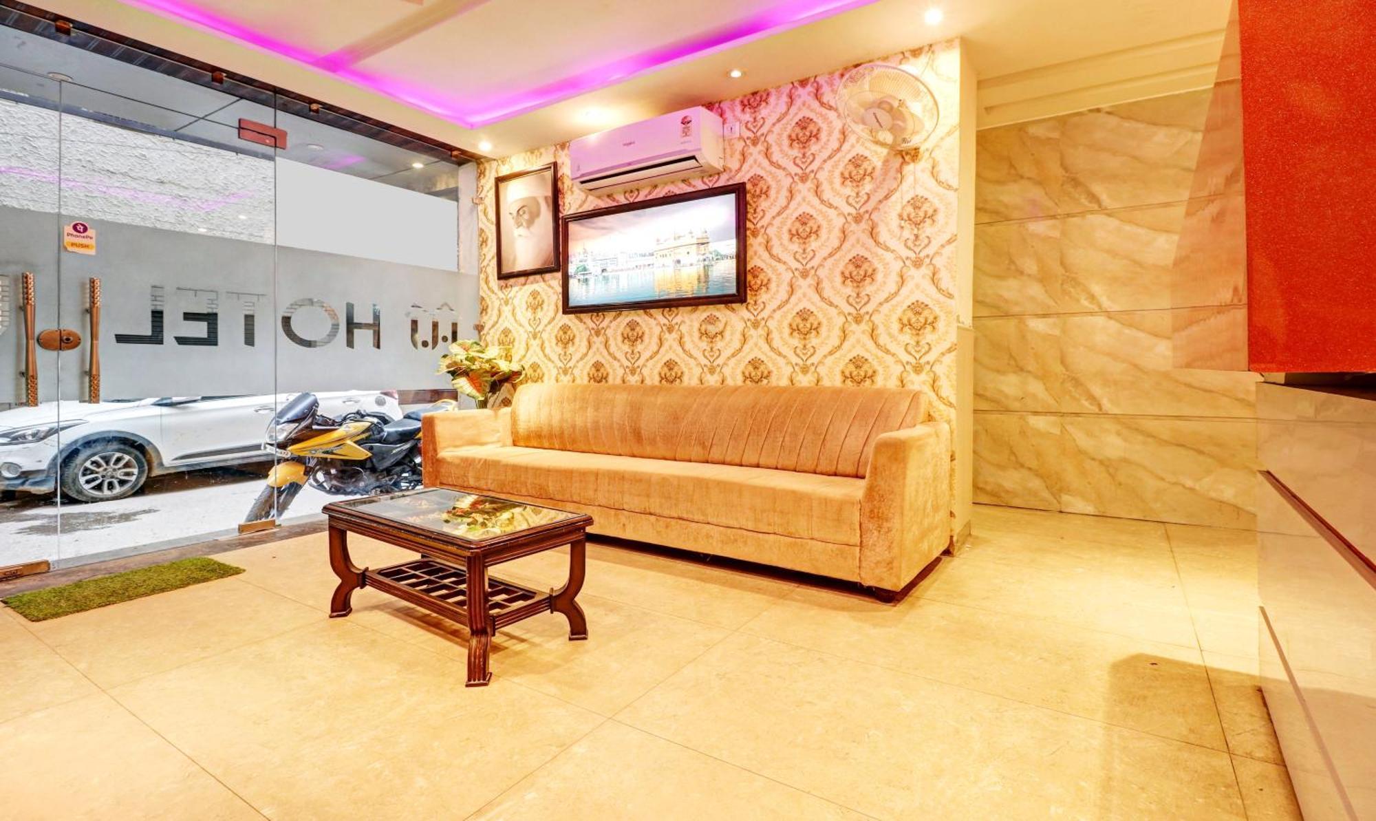 Itsy Hotels Unique - Near Railway Station Amritsar Ngoại thất bức ảnh