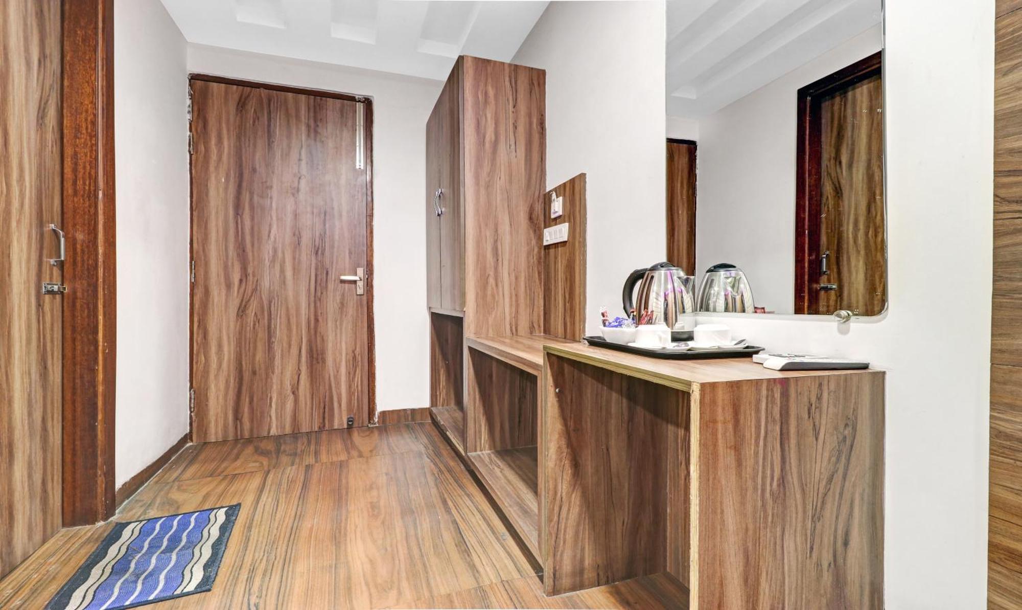 Itsy Hotels Unique - Near Railway Station Amritsar Ngoại thất bức ảnh